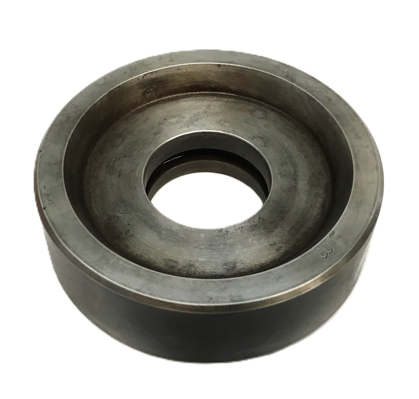 Yale Forklift Mast Housing Roller 065069800 NOS