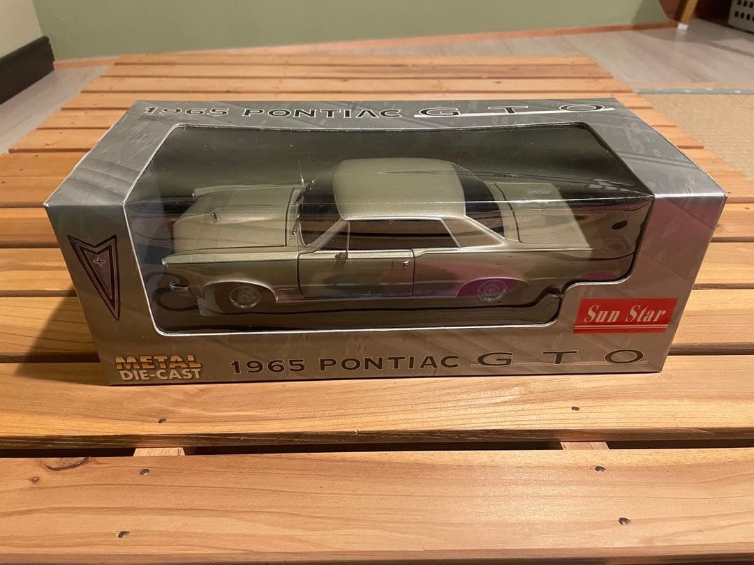 Sun Star Pontiac GTO 1/18  Model Car Limited Rare Collector Edition
