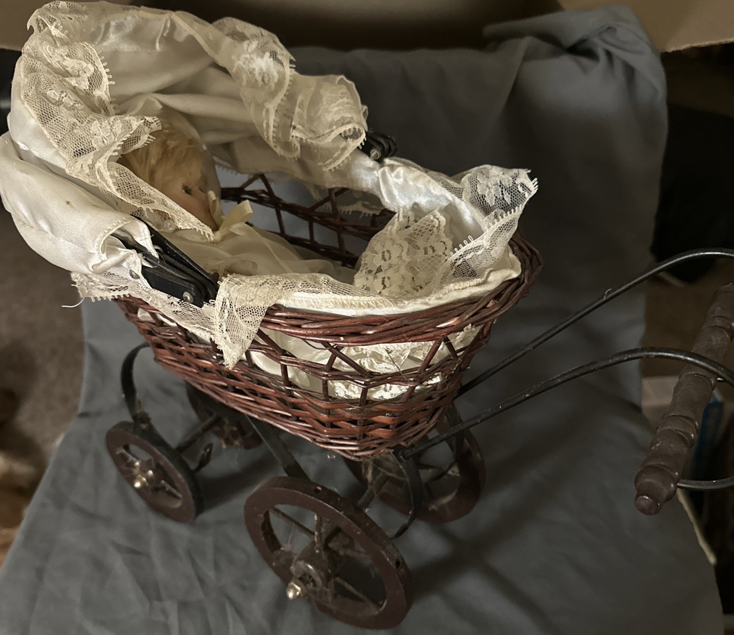 Vtg Victorian Baby Doll Pram Stroller W/Porcelain Doll Canopy 16”Lx6 ”Wx16”Tall