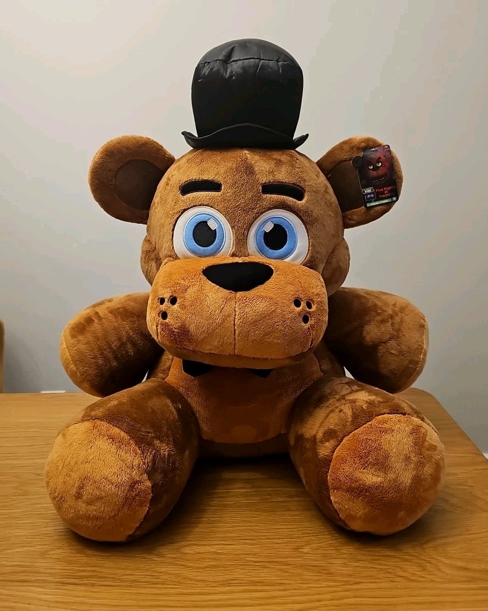 Jazwares Five Nights at Freddy's 20” Giant Classic Freddy Bear 2025 Glowing Eyes