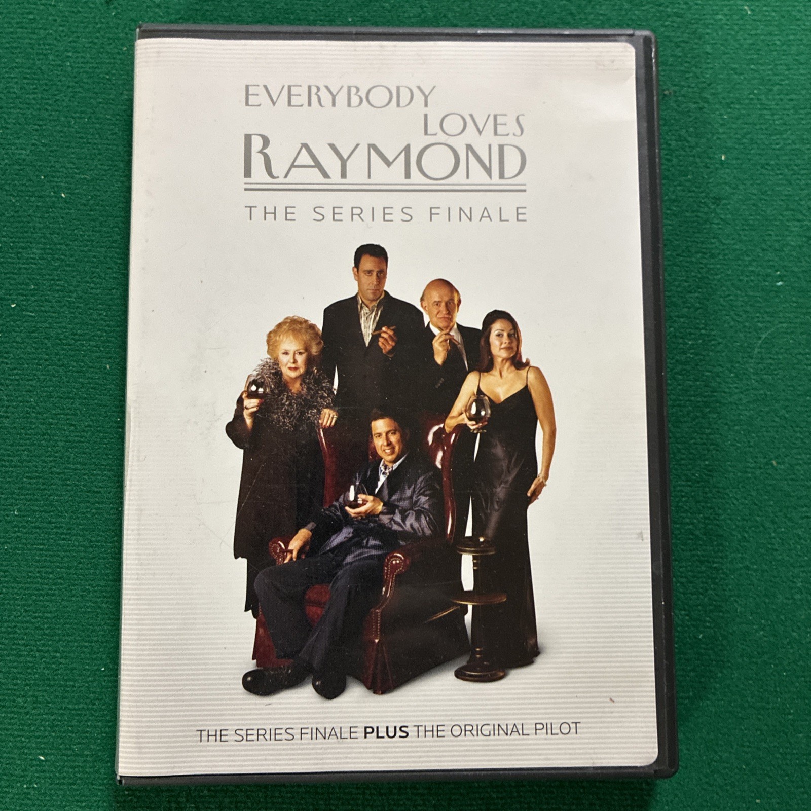 EVERYBODY LOVES RAYMOND - DVD (The Series Finale PLUS The Original Pilot ) FS