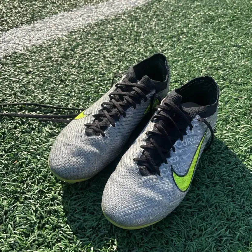 Nike Zoom Mercurial Vapor 15 Elite FG Soccer Cleats - Size 265