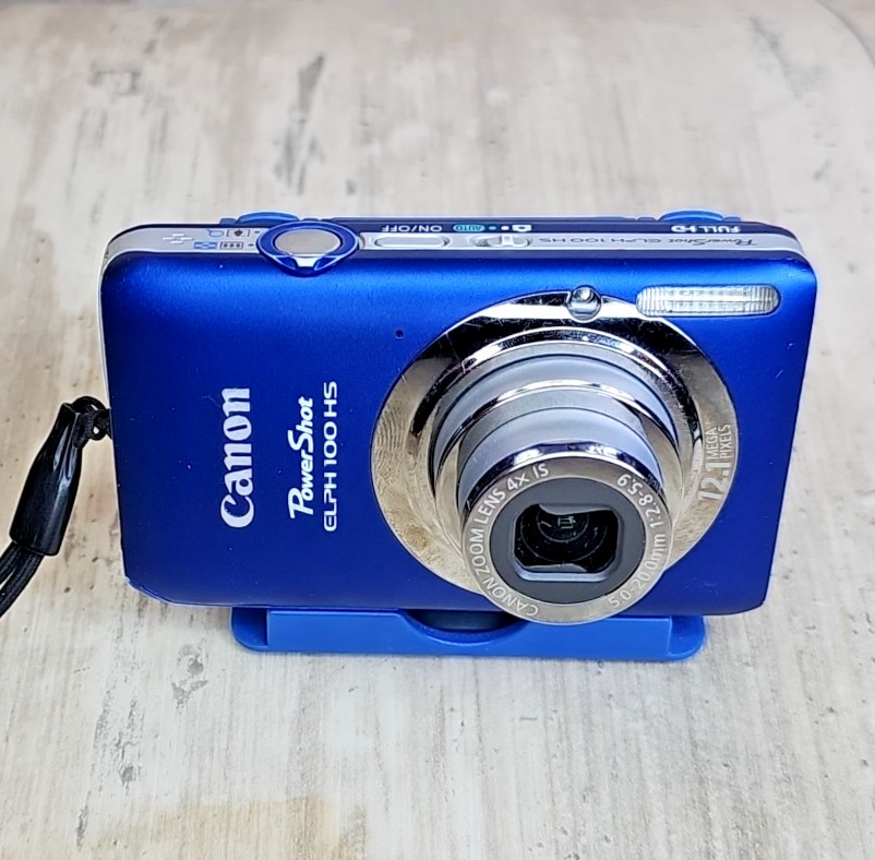 Canon PowerShot ELPH 100 HS Blue 12.1MP Digital Camera Bundle Tested w/16GB SD