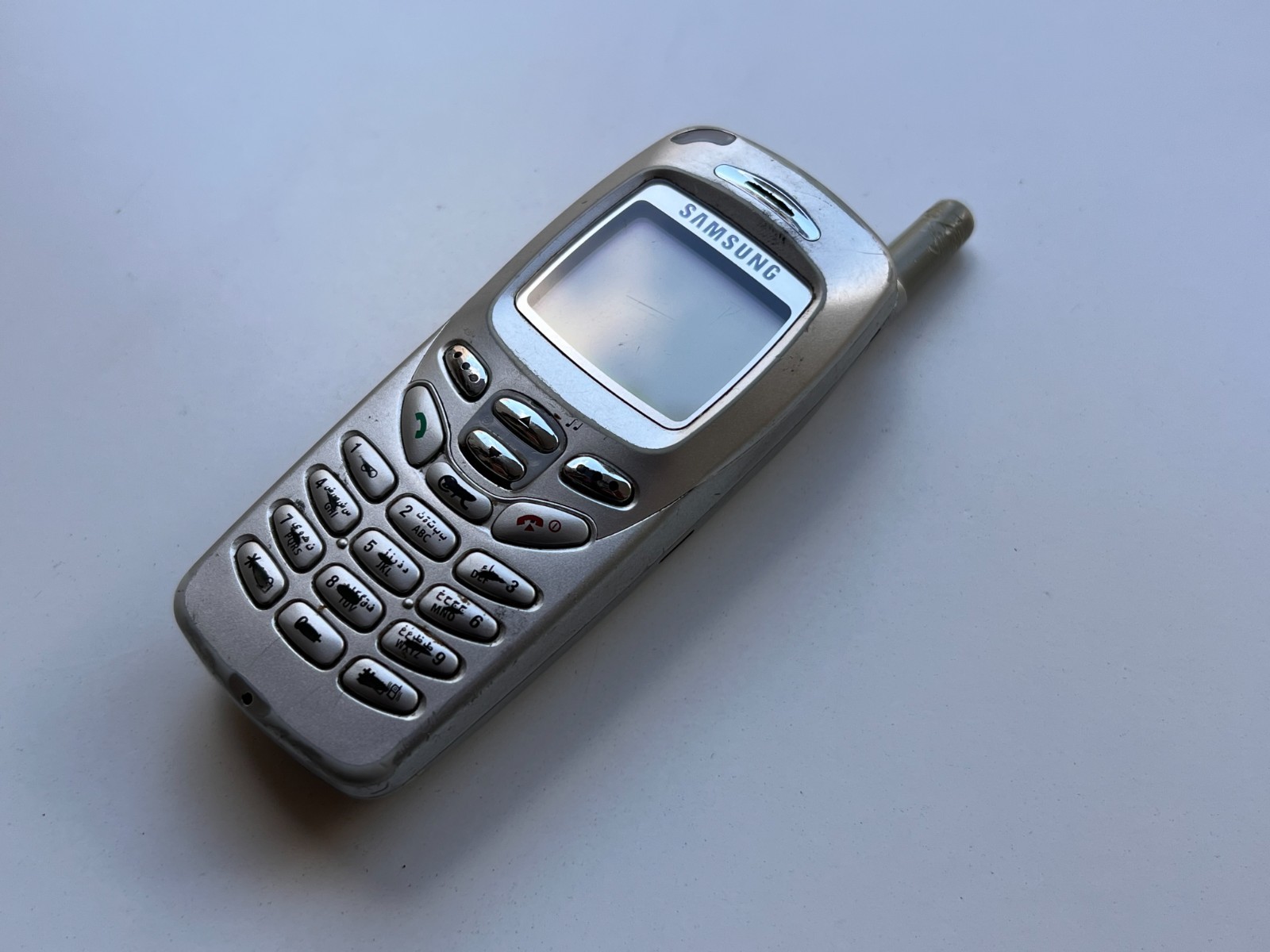 Rare Samsung SGH-N620  Silver - vintage cell phones