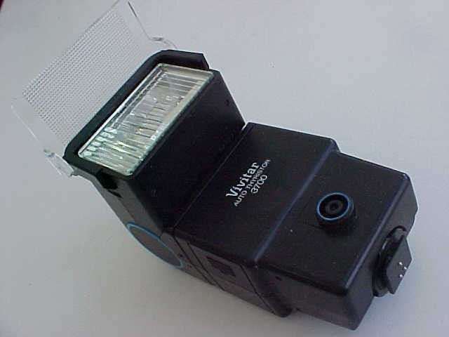 Vivitar 3700 flash for Canon AE-1 cameras zoom & bounce (bx 147)