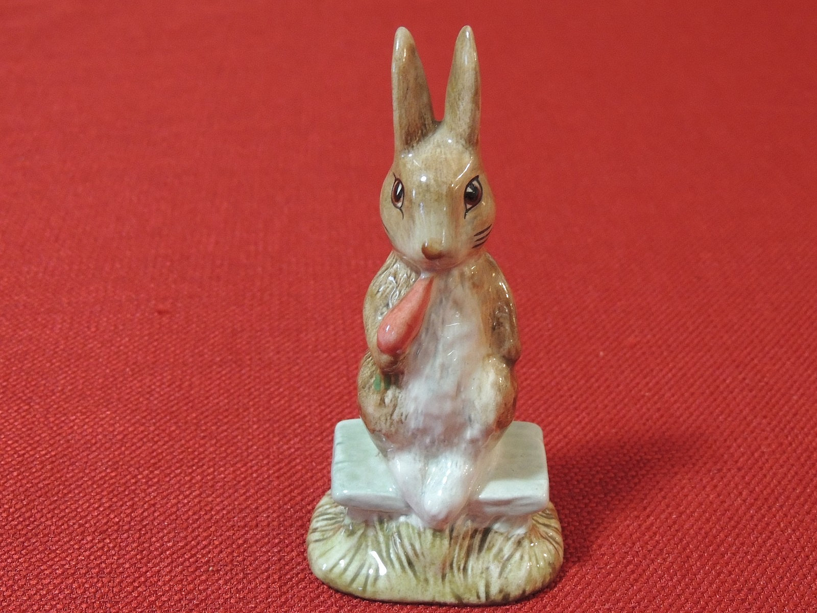 Vintage 1977 Beatrix Potter "Fierce Bad Rabbit" Figurine Beswick Porcelain