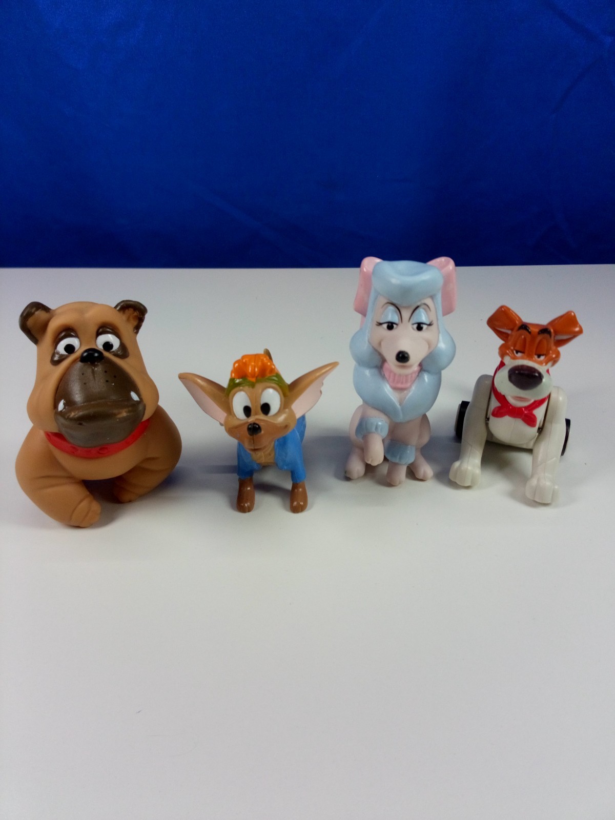 1988 Disney Oliver & Co Figures   McDonalds  Burger King