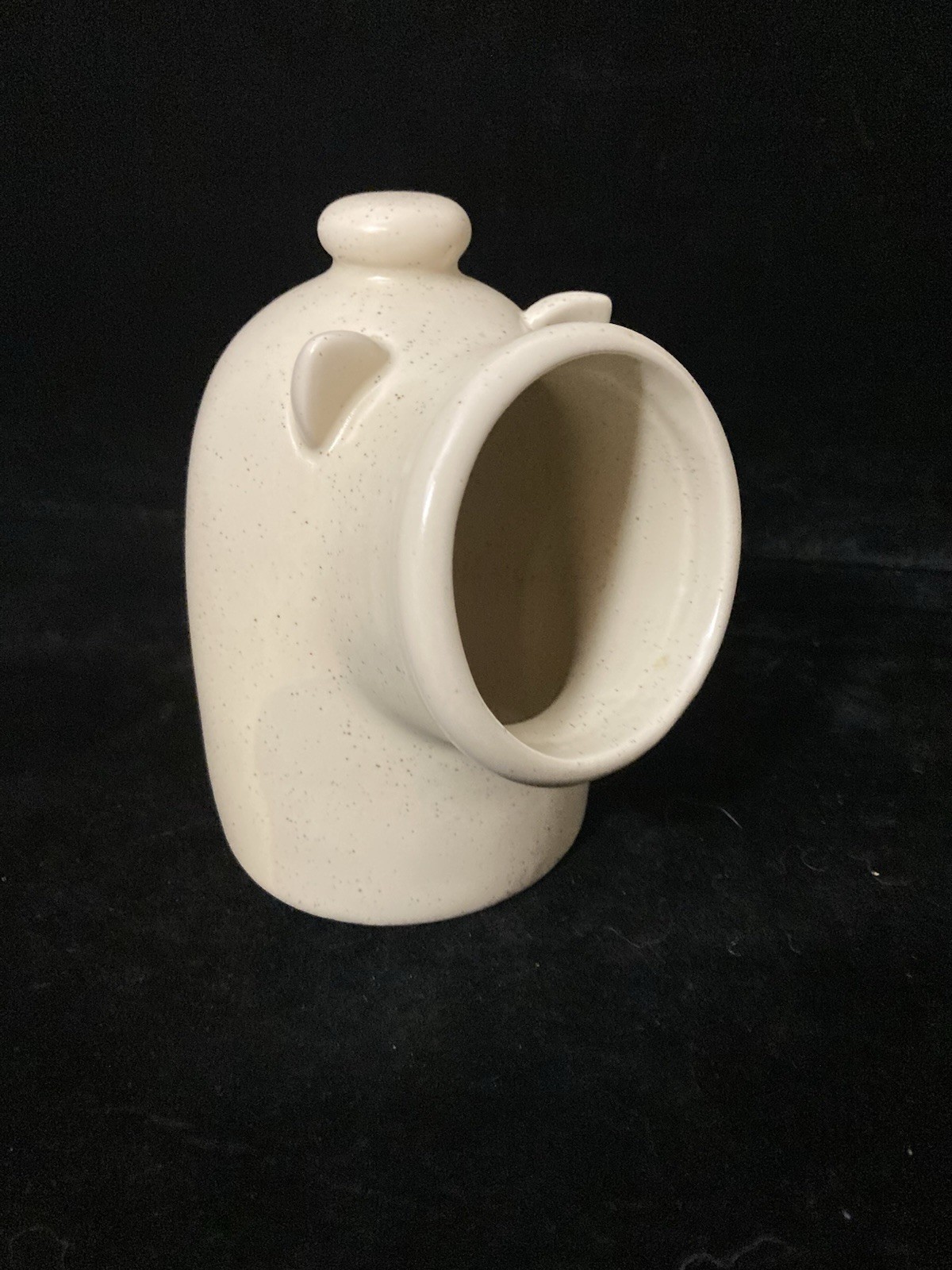 BEIGE STONEWARE BIG MOUTH SALT PIG