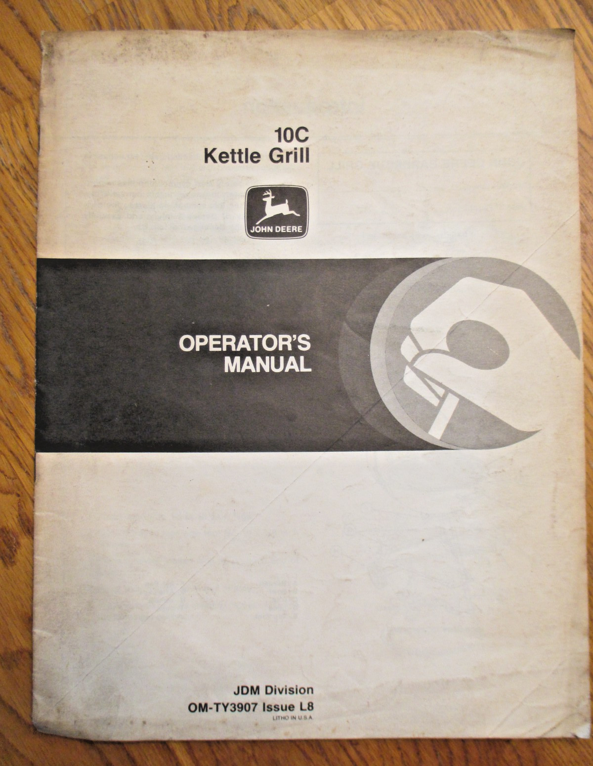 John Deere 10C Kettle Grill Operator's Manual OM-TY3907 Issue L8