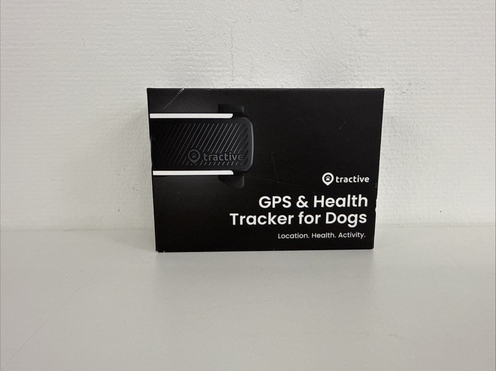 Tractive DOG 6 GPS Tracker and Health Monitor for Dogs Real Time Pet Location