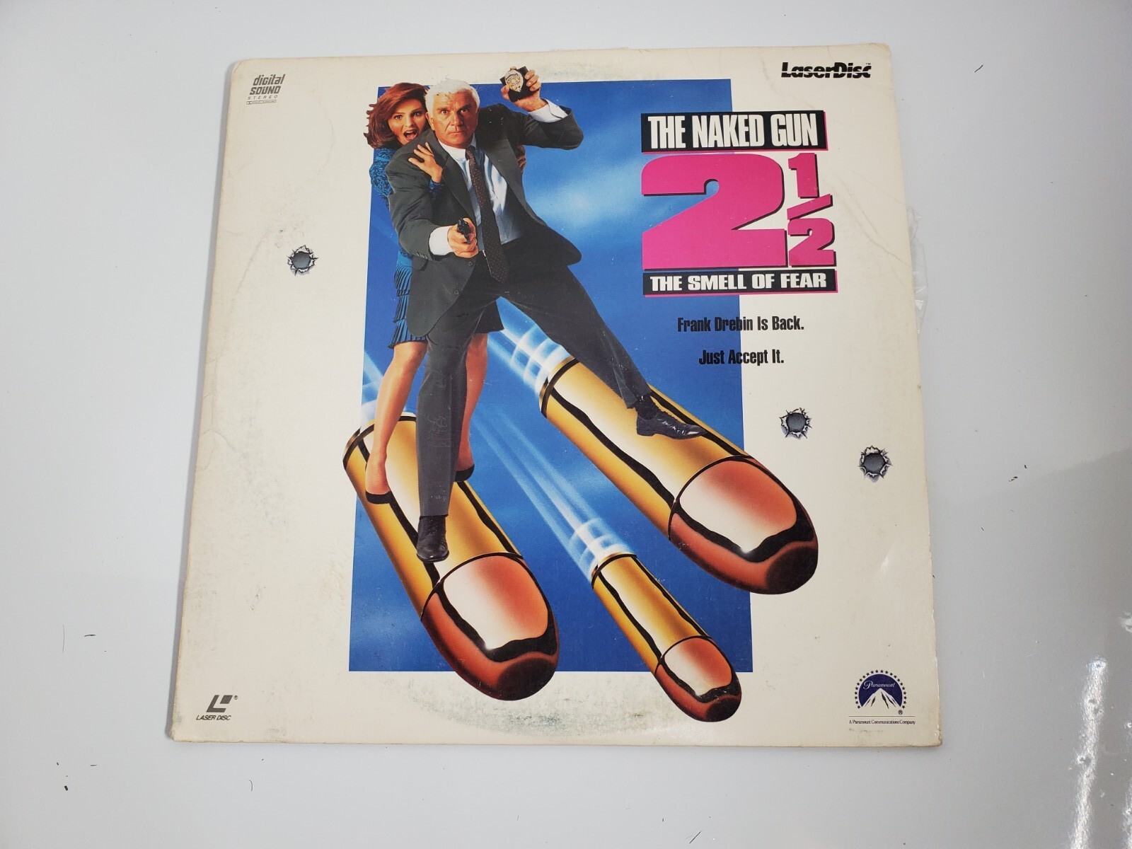 The Naked Gun 2 1/2 The Smell Of Fear LaserDisc 1991 - Has Light Scratches 