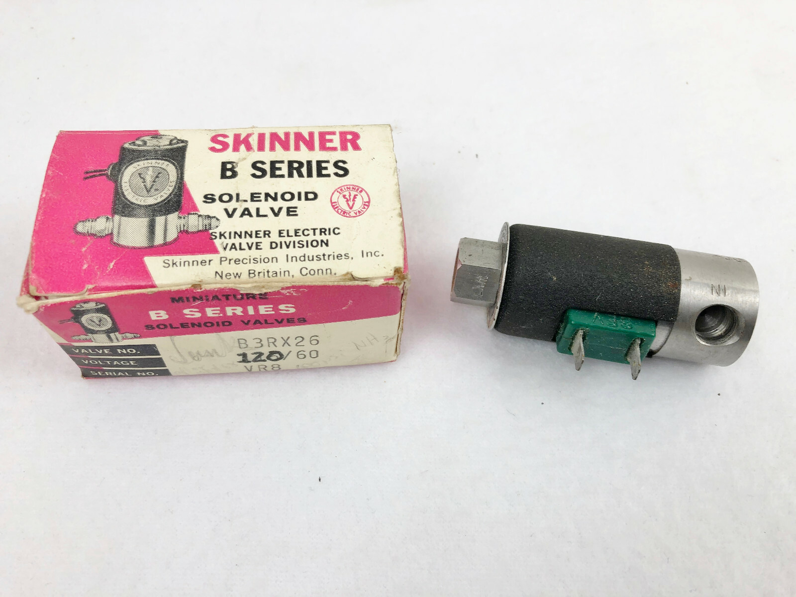 SKINNER B SERIES SOLENOID VALVE B3RX26 120/60 VR8 - NO WIRE - UNTESTED