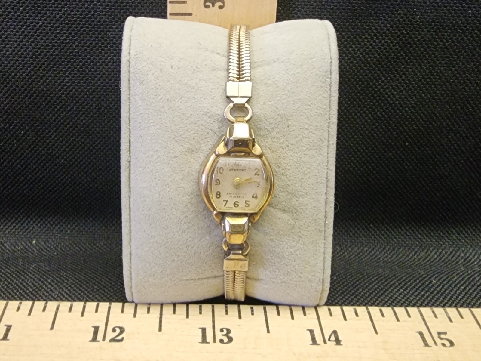 Vintage Newport Women's Watch Does Not Work Parts/Repair Only