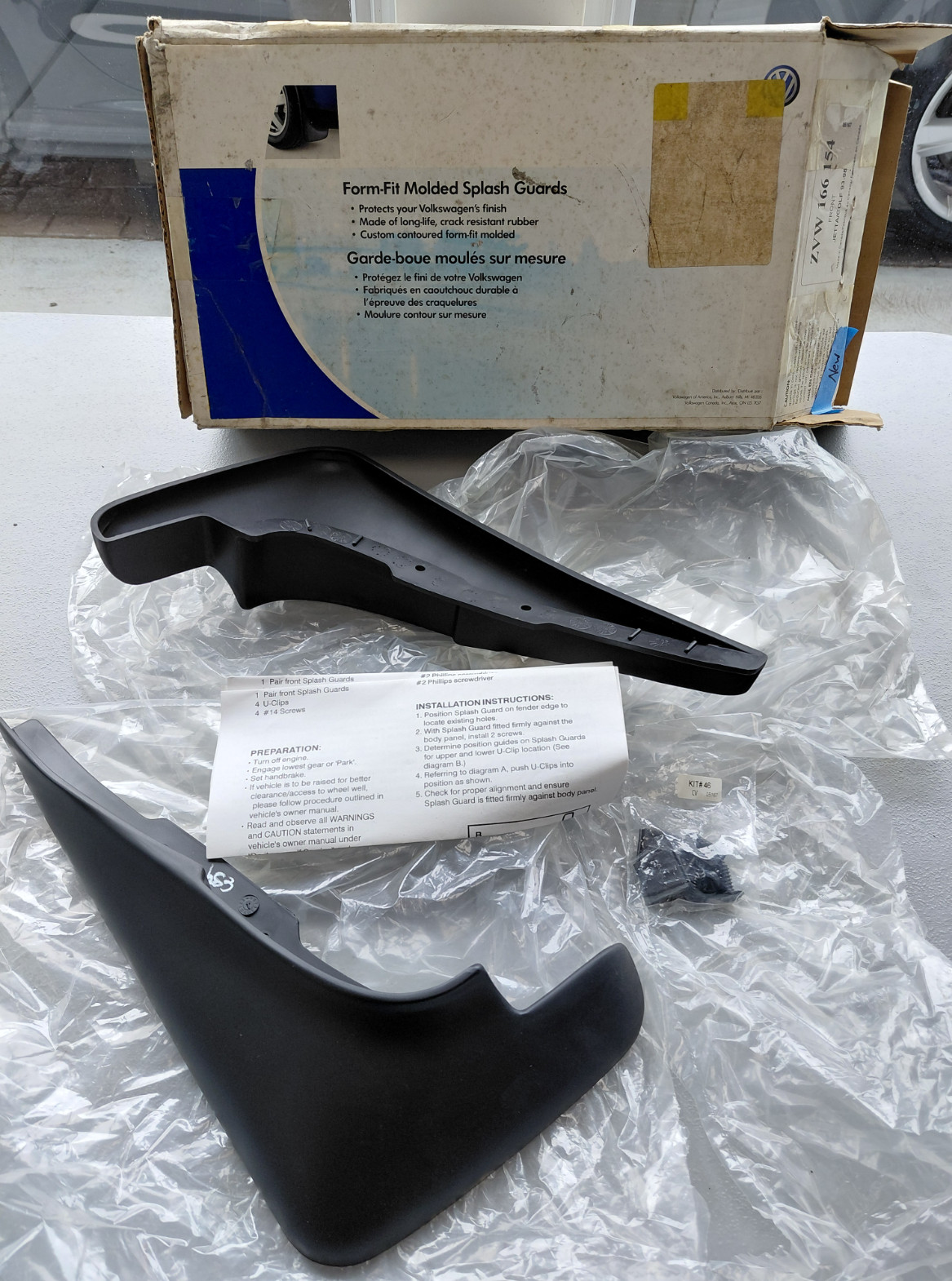 OEM 93-98 VW Jetta/Golf Front Mud Flaps Splash Gaurds ZVW 166 154