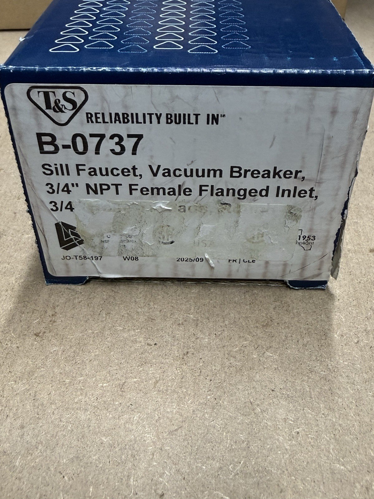 T&S B-0737 Sill Faucet Vacuum Breaker, 3/4 NPT Female Flanged Inlet, 3/4