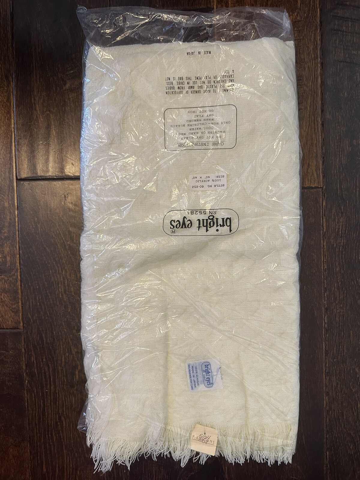 Vintage Bright Eyes Japan Acrylic Baby Blanket Shawl Ivory NWT 40X40