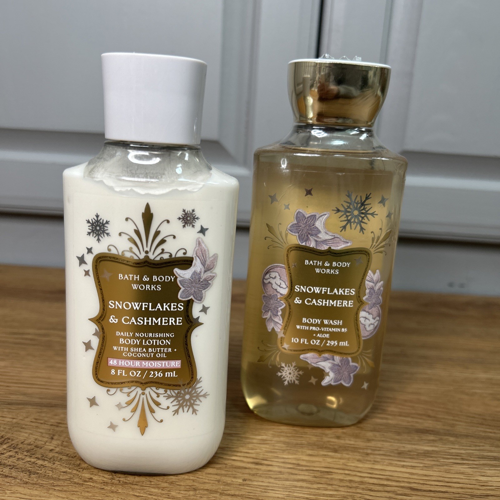 Bath and Body Works Snowflakes & Cashmere Body Wash & Body Lotion Full Size