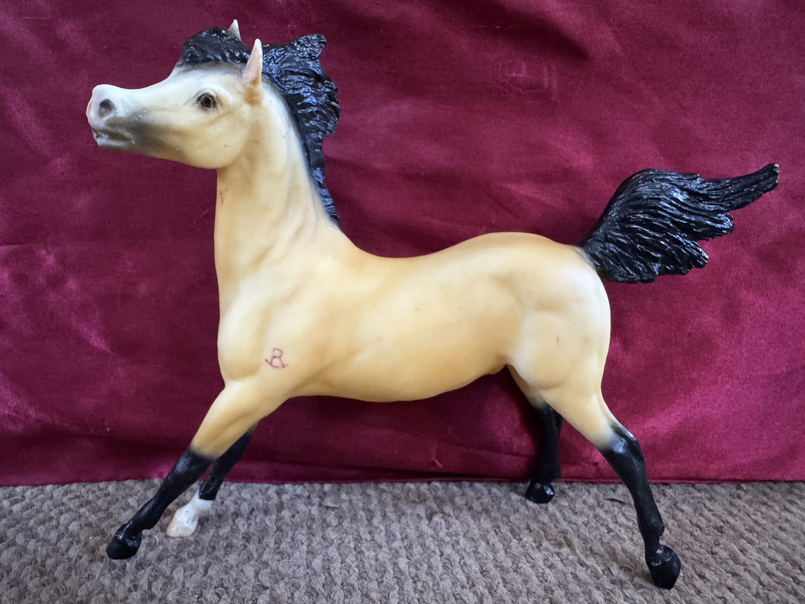 Breyer Model Horse: Shenandoah, Mustang #993 1997 Collector's Edition