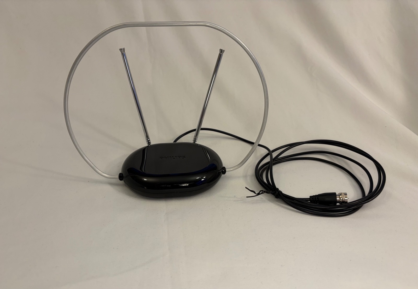 Philips SDV8201B/27 Rabbit Ears Loop Indoor TV Antenna 1080P