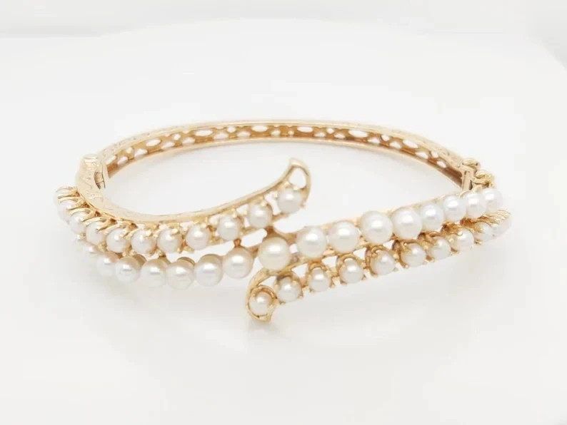 10K Yellow Gold Over Estate Women's Bangle Bracelet With Pearl Size: 7.75" Women