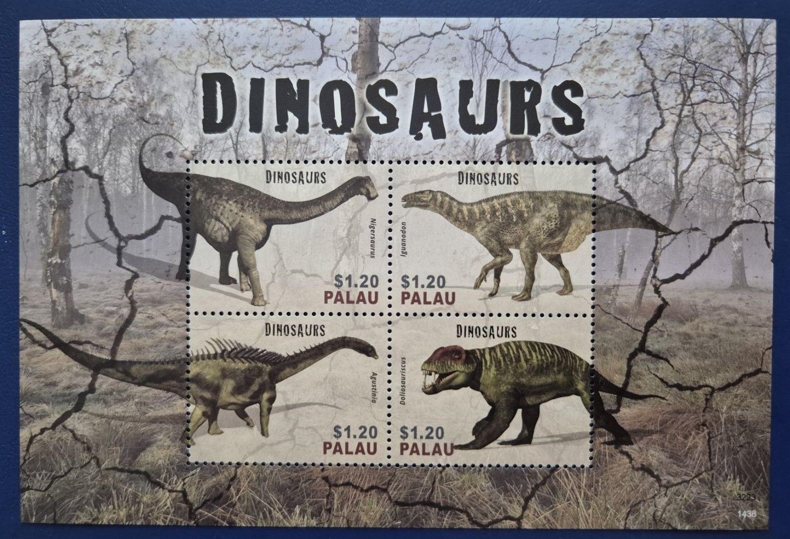 Palau 2014 / Prehistorical Animals - Dinosaurs - Iguanodon.../ 4v ms