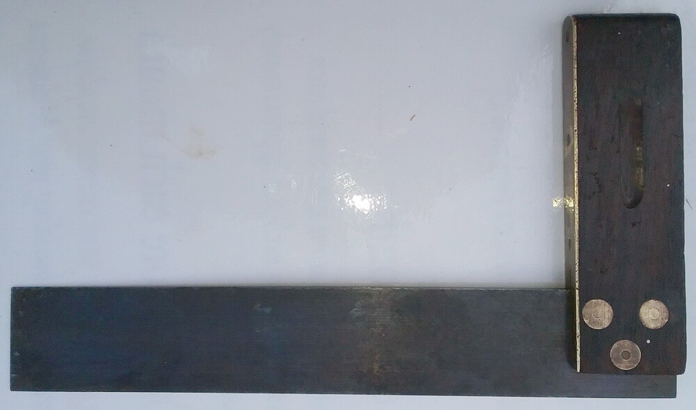 Antique M. Hiessinger in Nurnberg 10" Rosewood and Brass Tri-Square