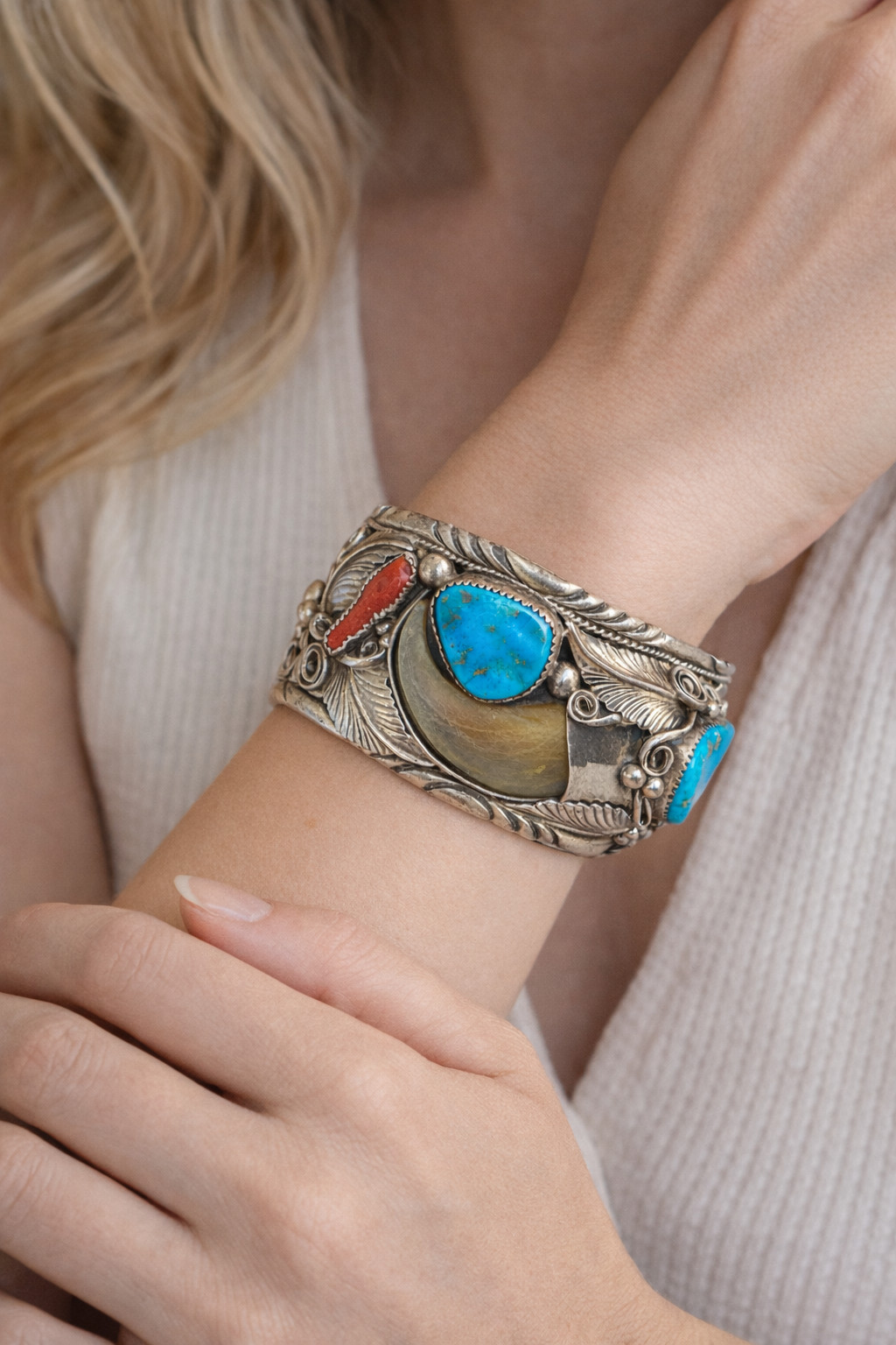 Vintage Navajo " Richard T. Thomas” Bear Claw/Turquoise/Coral 925 Cuff Bracelet