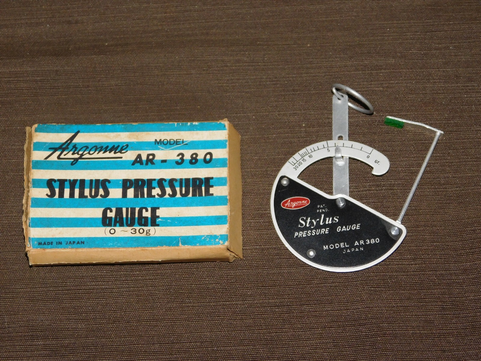 VINTAGE MUSIC RECORDS  ARGONNE MODEL AR-380 STYLUS NEEDLE PRESSURE GAUGE IN BOX