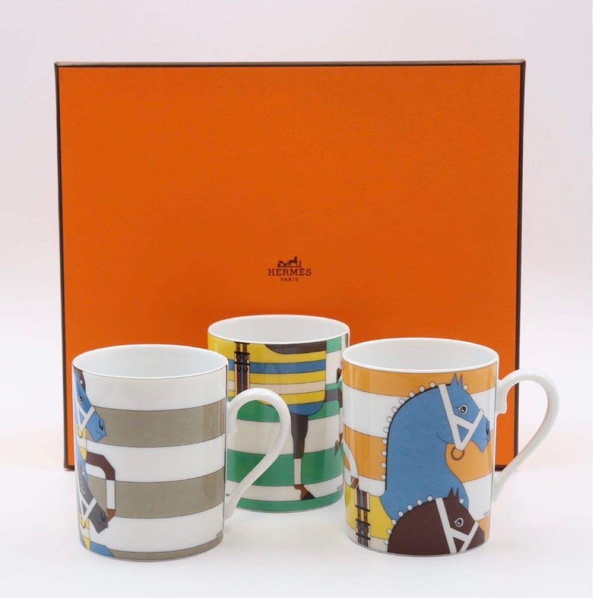 Unused stored item Hermes Rocabar limited collection mug 3-piece set