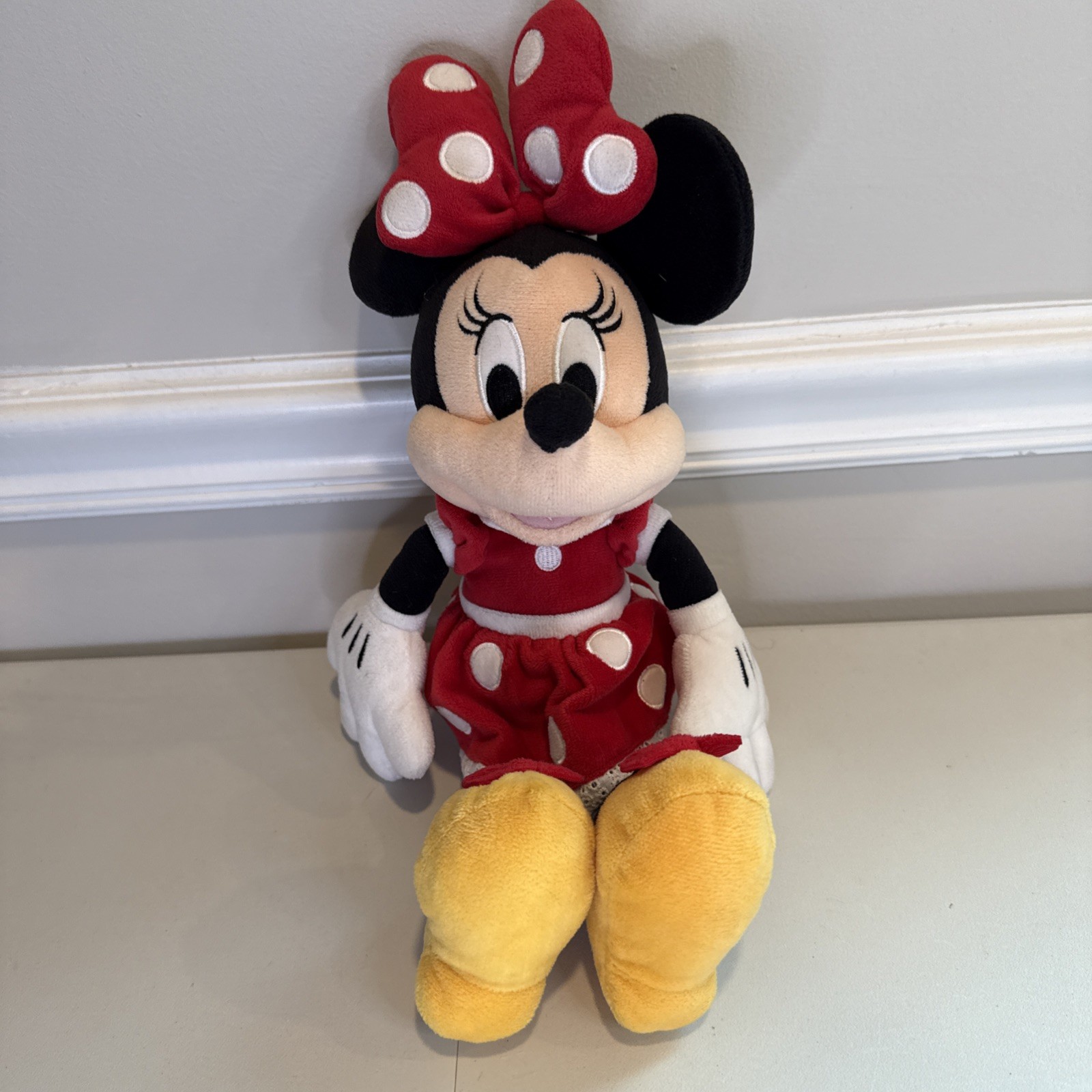 Minnie Mouse Plush Red Polka Dot Dress 14 Inch Walt Disney World Parks Authentic