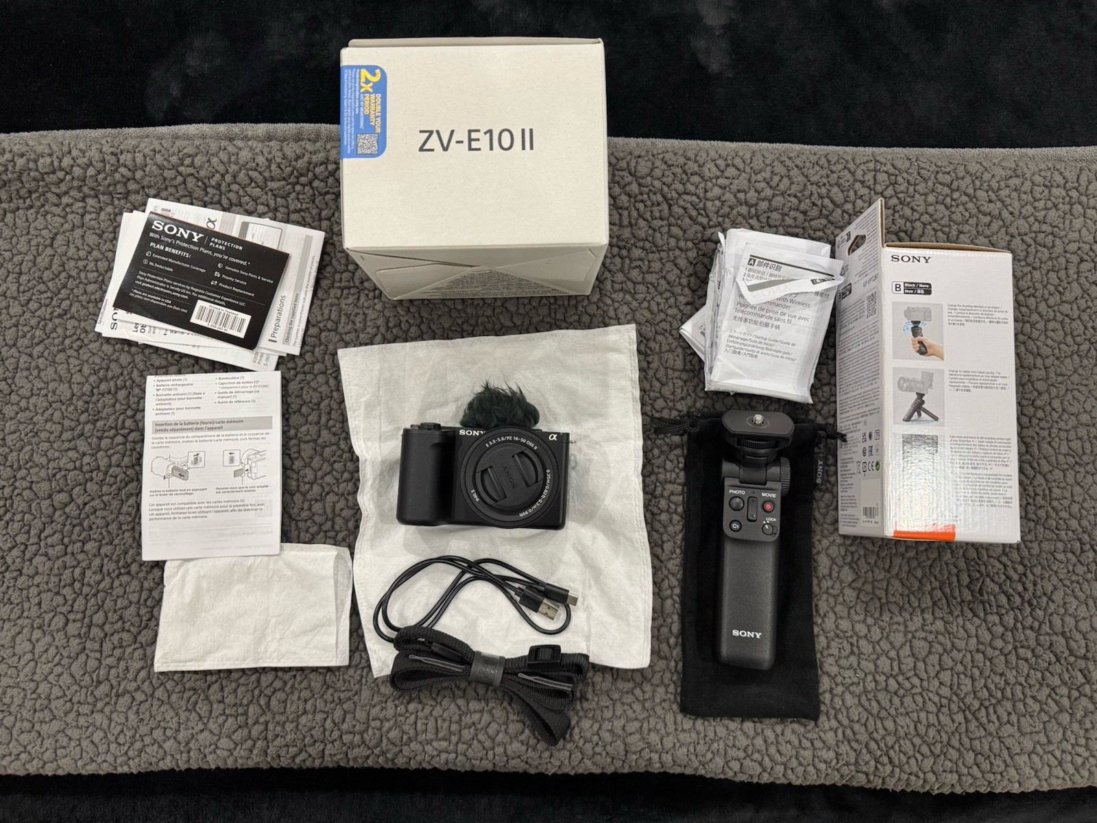 Sony ZV-E10 II Mirrorless Camera w/ 16-50mm Lens (Black) and GP-VPT2BT