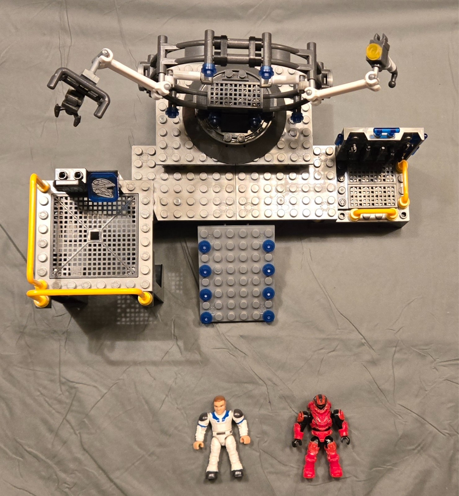 Mega Bloks Halo 97262 UNSC Infinity Armor Bay 99% Complete without Instructions