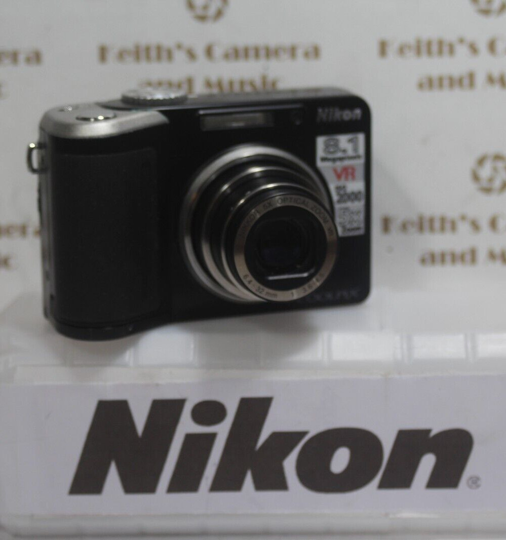 Parts or repair NIKON Coolpix P60 Digital Camera 8.1MP good lens + door + power