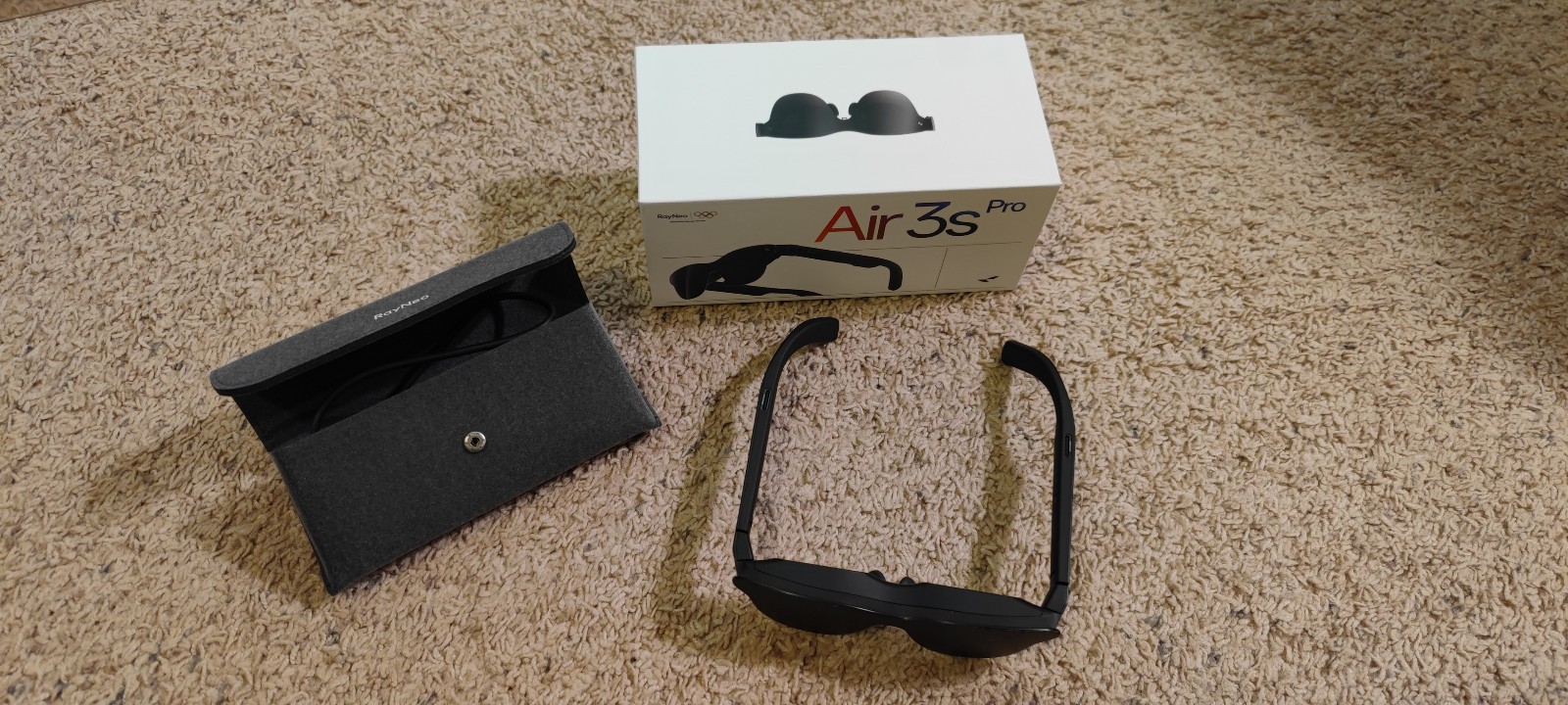 RayNeo Air 3s Pro AR/XR Glasses-201'' 1200 Nits 120Hz HueView 2.0 Video Display