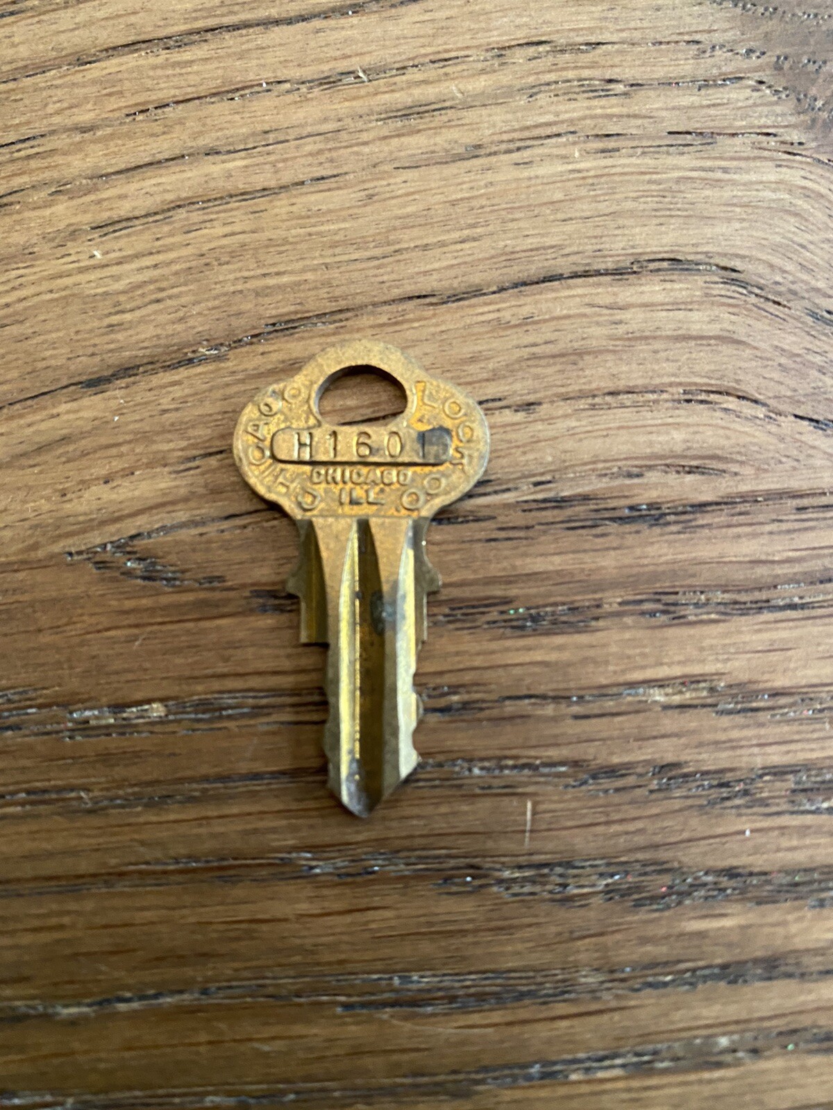 Vintage Chicago Lock Co H160 Original Coin Op Arcade Key Made In The USA