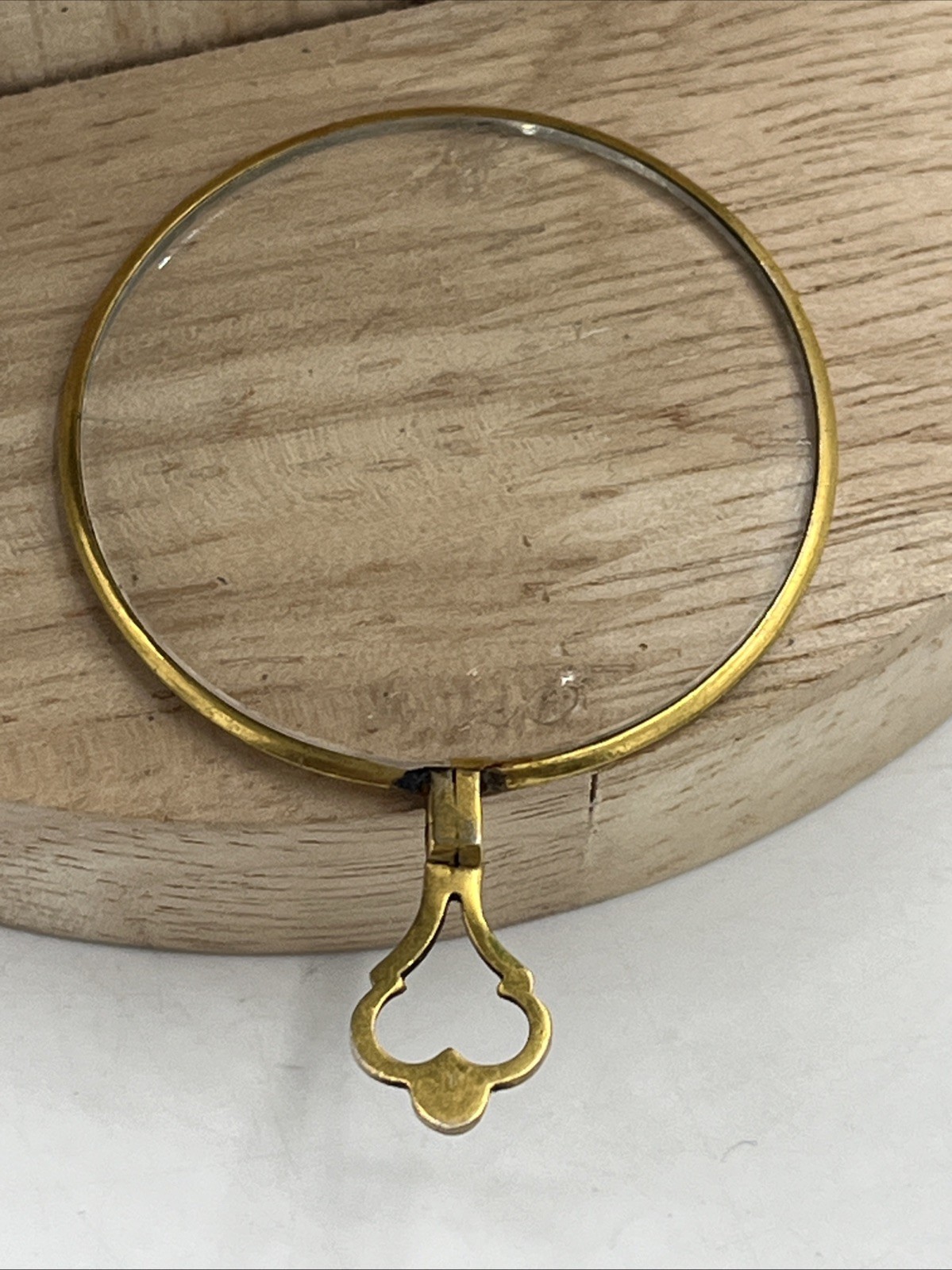 antique magnifying lorgnette quizzing glass Optical Lens Etched 2.25 Goldtone