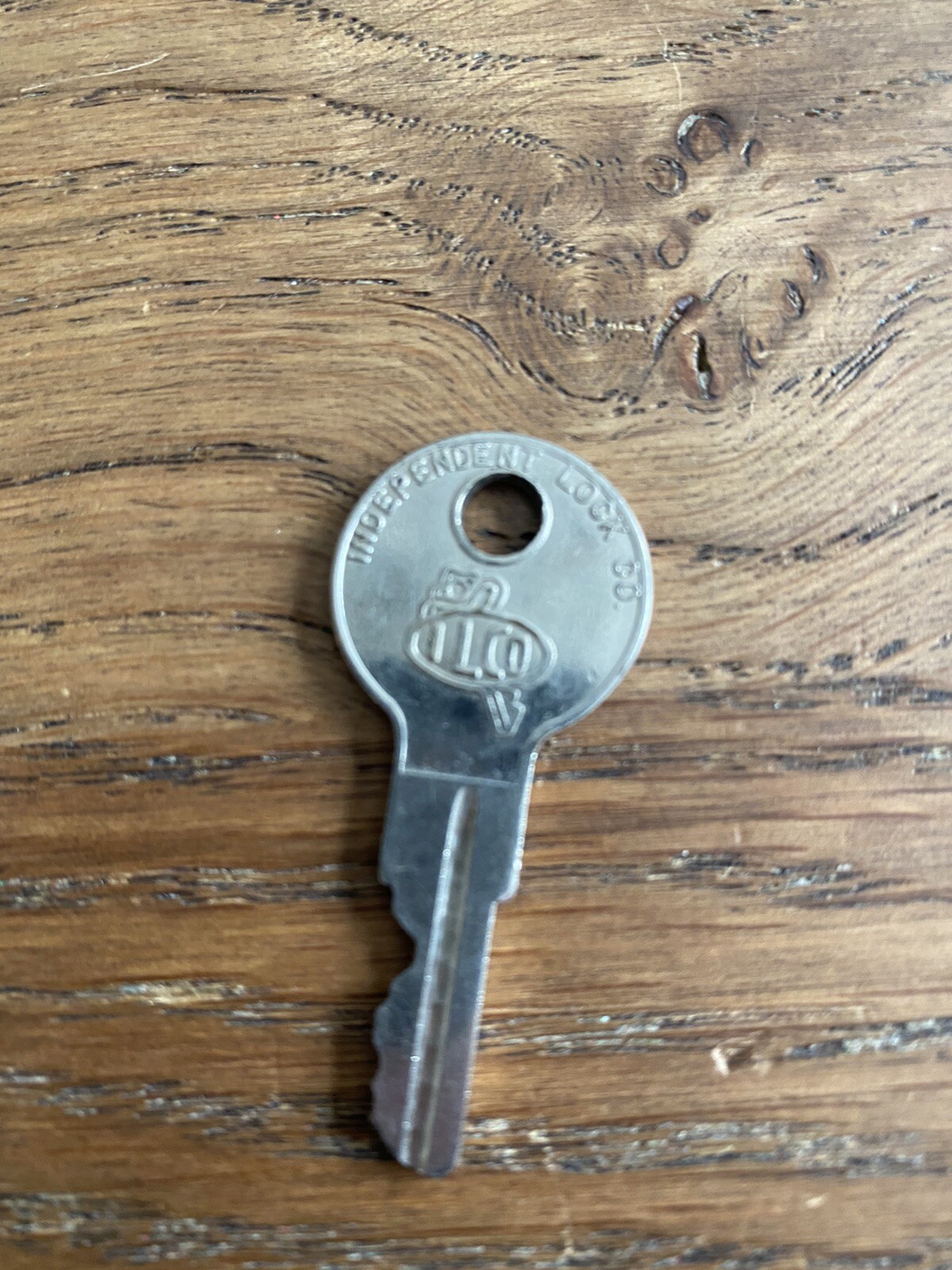 ILCO Key L1054B Independent Lock Company