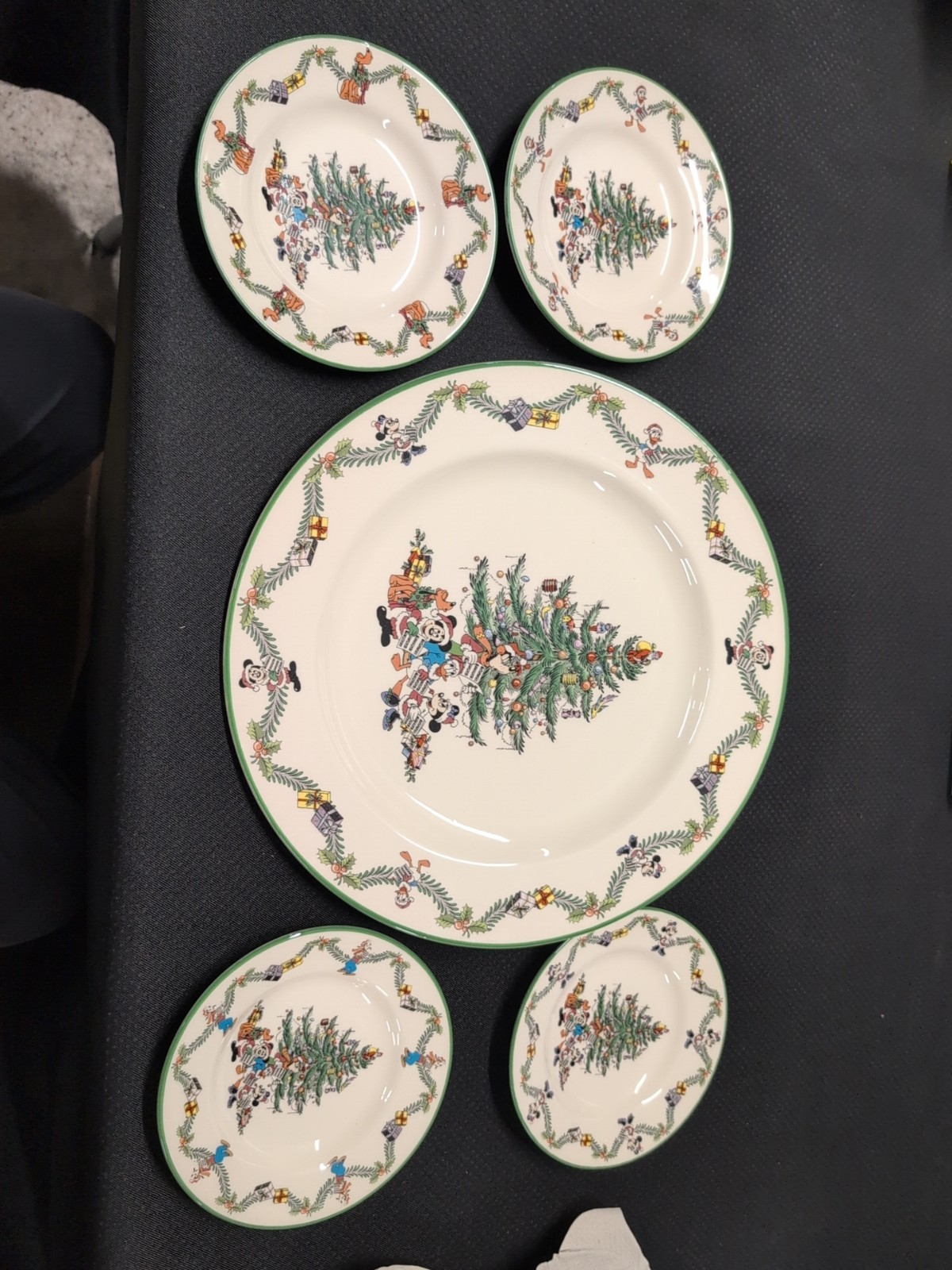Spode S/4 Disney Canape & Buffet