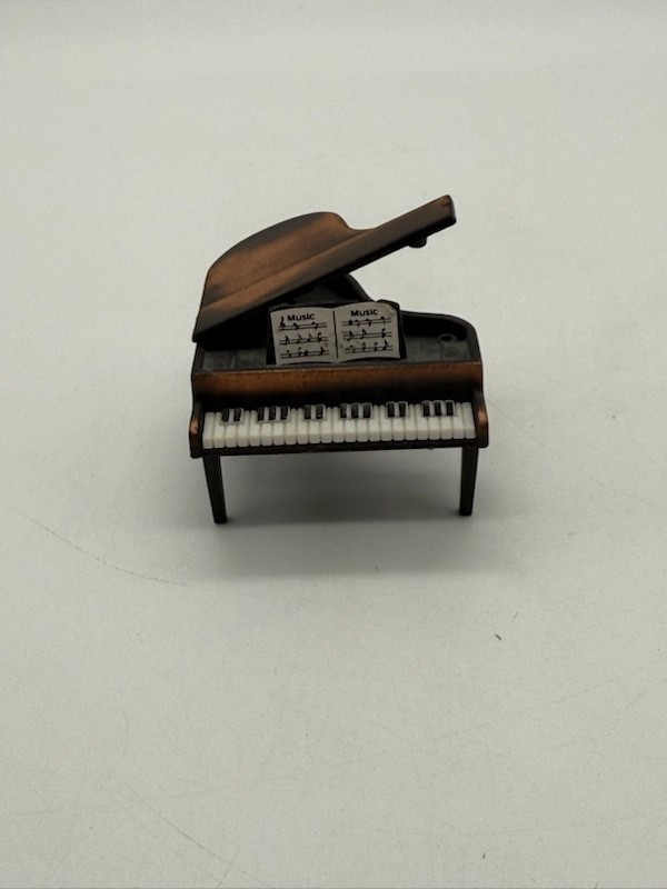 Vintage Miniature Grand Piano Pencil Sharpener 2"