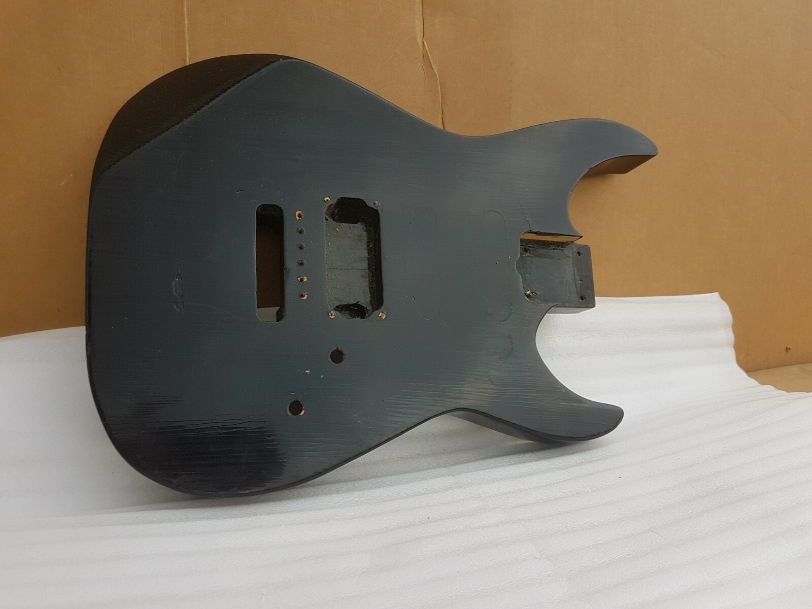 80's CUSTOM DINKY HEAVY ASH BODY - made in USA