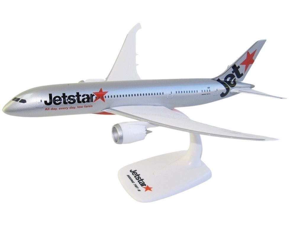 PPC JetStar Airways Boeing 787-800 Desk Top Display Jet Model 1/200 AV Airplane