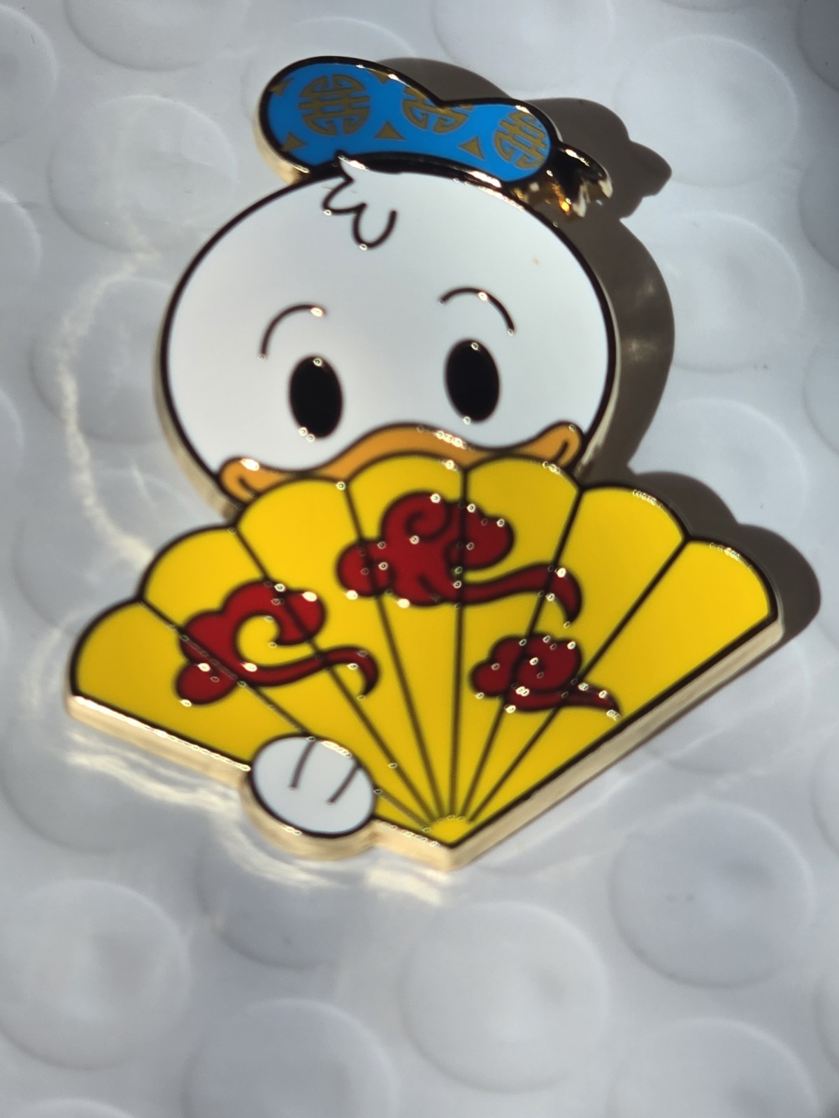 2024 Character Folding Fans Mystery Donald Duck Disney Pin
