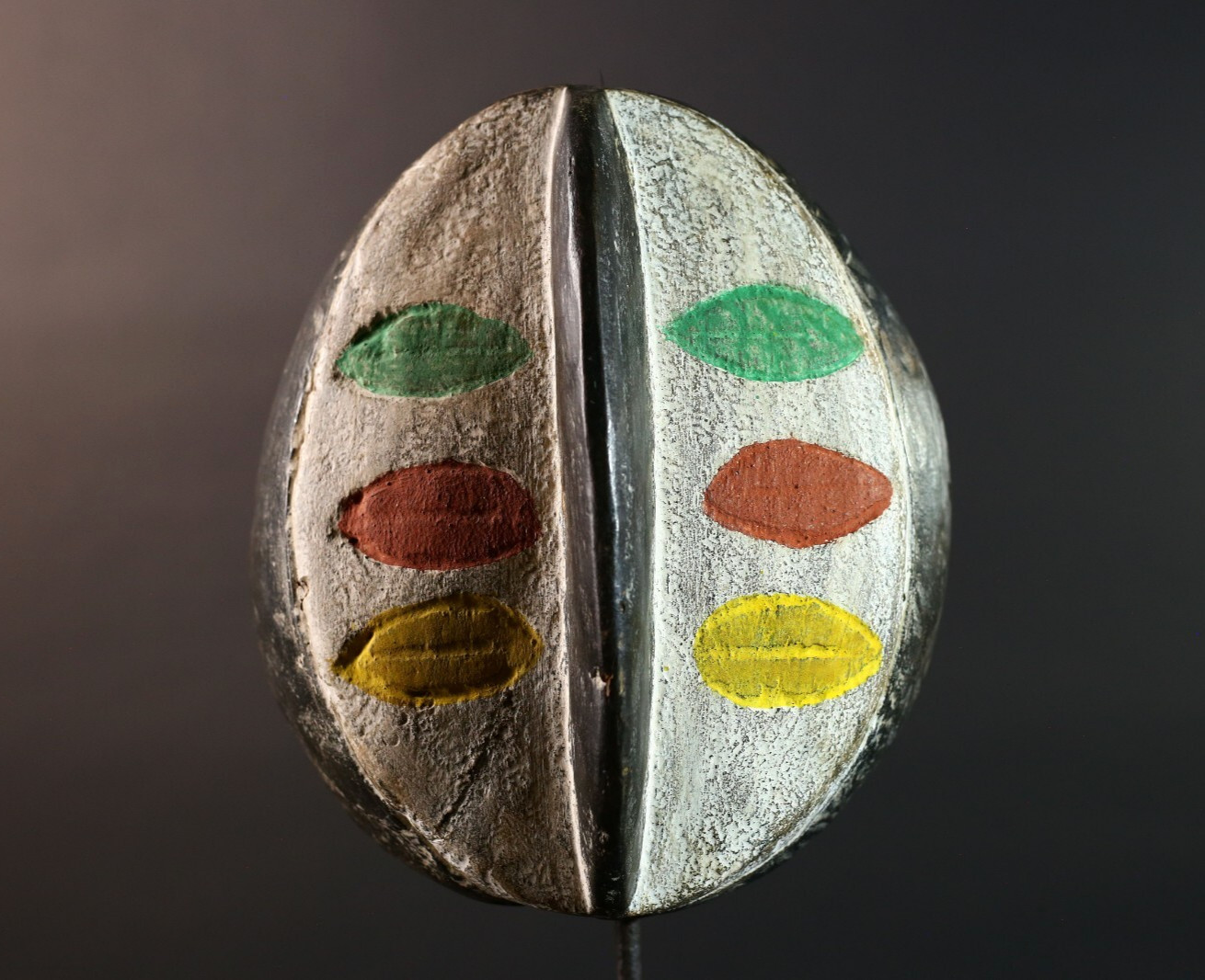 Authentic African Mask Wood Hand Carved Wall Art Sculpture-G5604