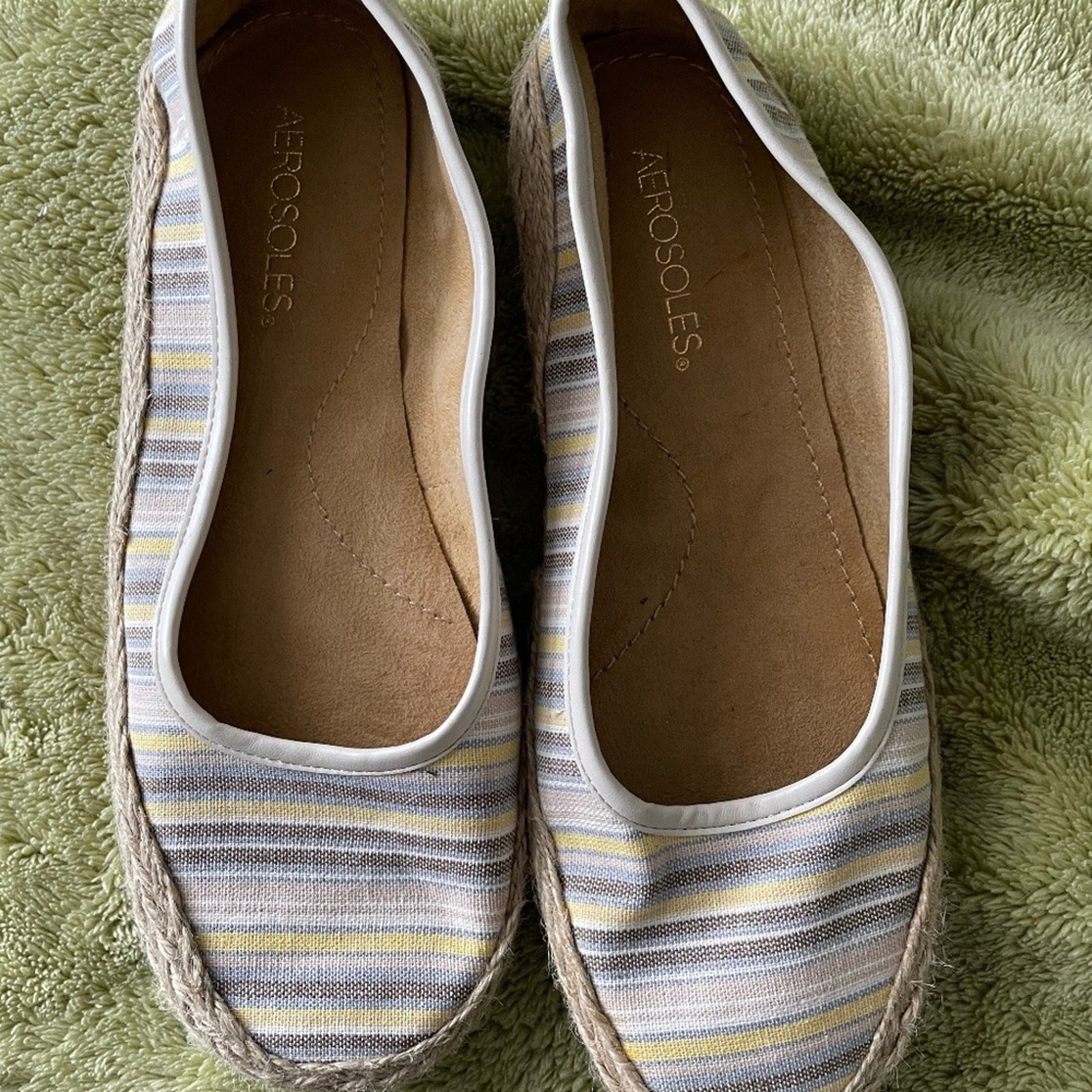 AEROSOLES never worn espadrilles