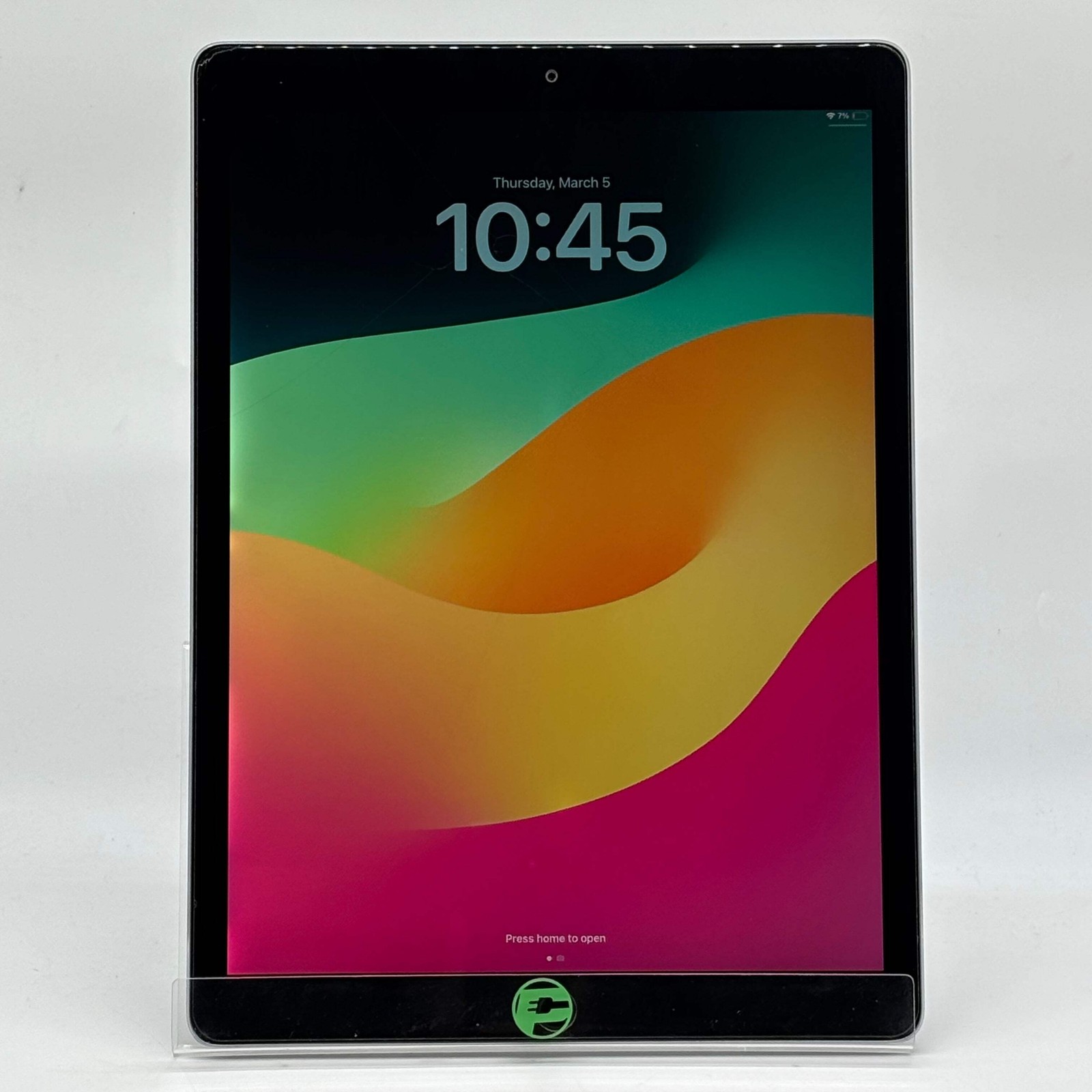 Broken WiFi Only Apple iPad Pro 12.9" 2nd Gen 256GB NP6G2LL/A Cracked Screen