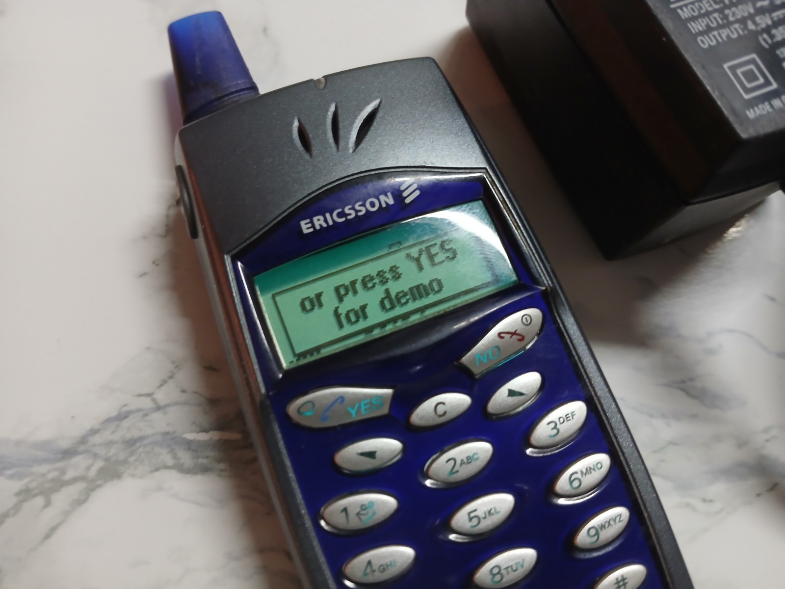 Ericsson T29s  Flip Phone With Charge (europe) Blue Great condition WORKING