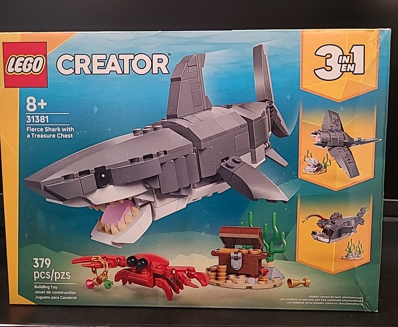 NEW LEGO® Creator Fierce Shark with a Treasure Chest 31381 3 in 1 building set