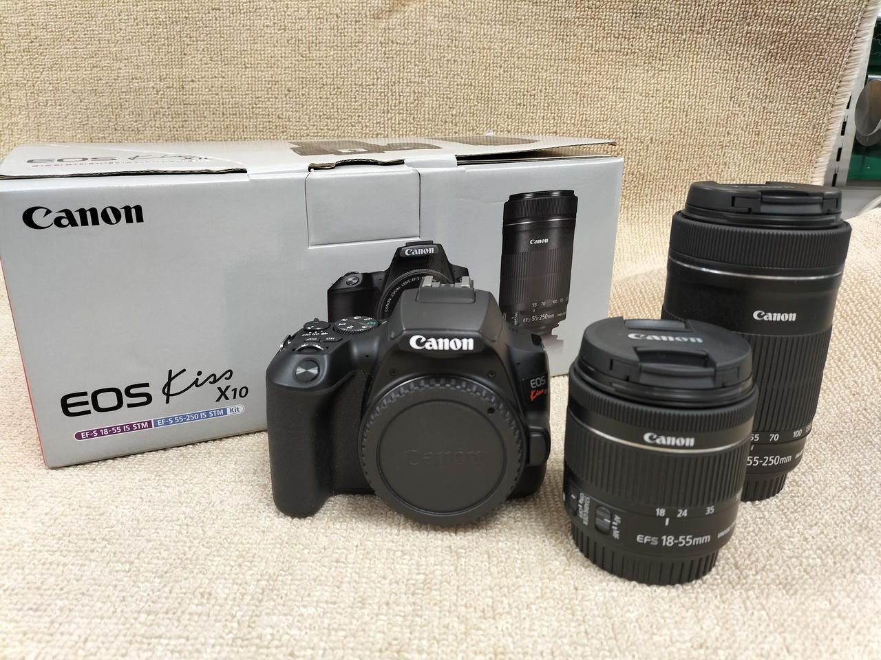 Canon EOS Kiss X10 DSLR Double Zoom Kit 20MP APS-C Canon EF-S lenses From Japan
