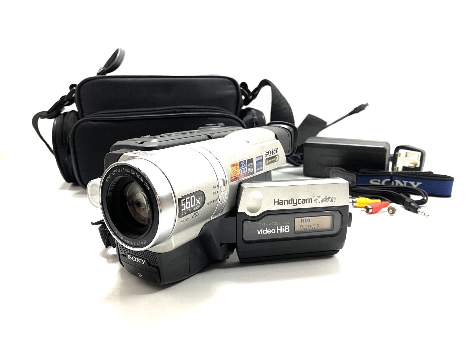 SONY CCD-TRV208E Hi8 Tape Analogue Video Camera HANDYCAM Complete Working Set