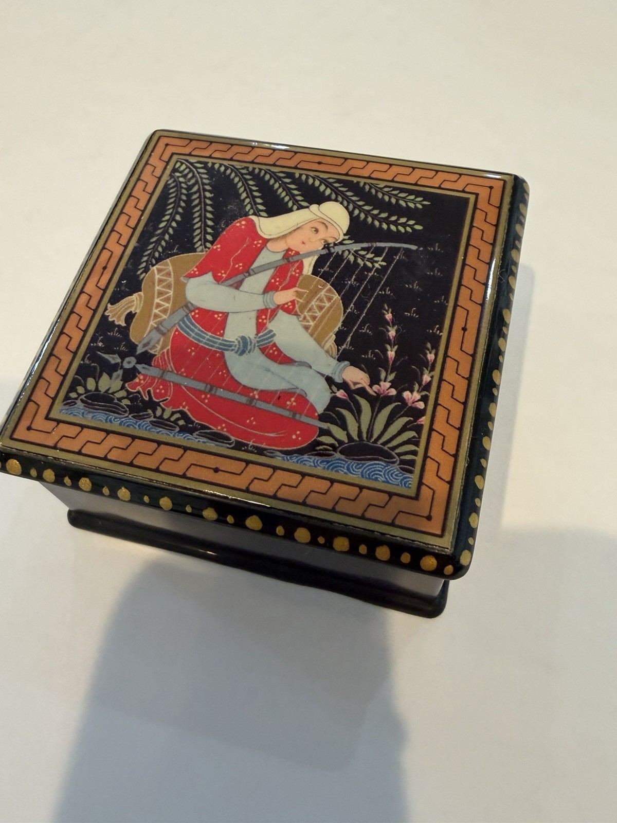 vintage russian lacquer trinket boxes